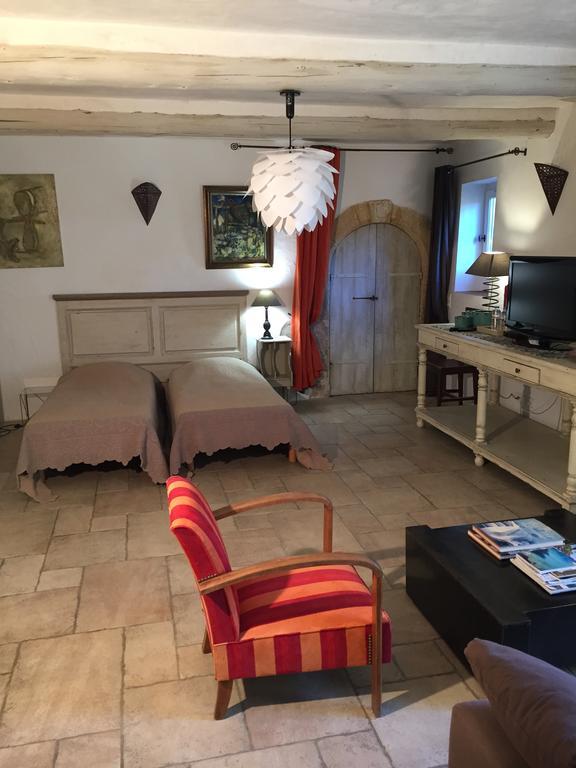La Louviere Des Bruyeres Bed & Breakfast Robion en Luberon Exterior photo